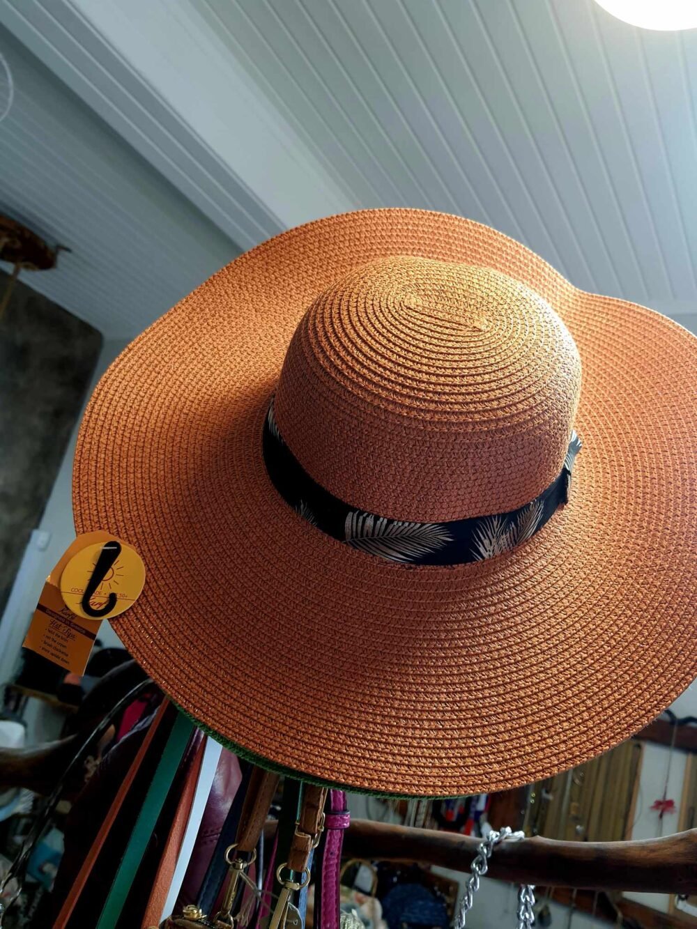 Κανελλοπορτοκαλί καπέλο με boho κορδέλα